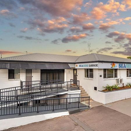 Seaside Lodge Hostel Townsville- Right Next To Coles, 2 Mins Walk To Strand & Cbd Екстер'єр фото