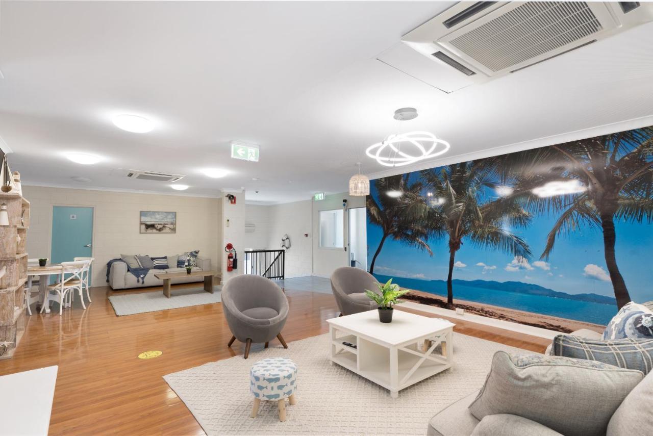 Seaside Lodge Hostel Townsville- Right Next To Coles, 2 Mins Walk To Strand & Cbd Екстер'єр фото