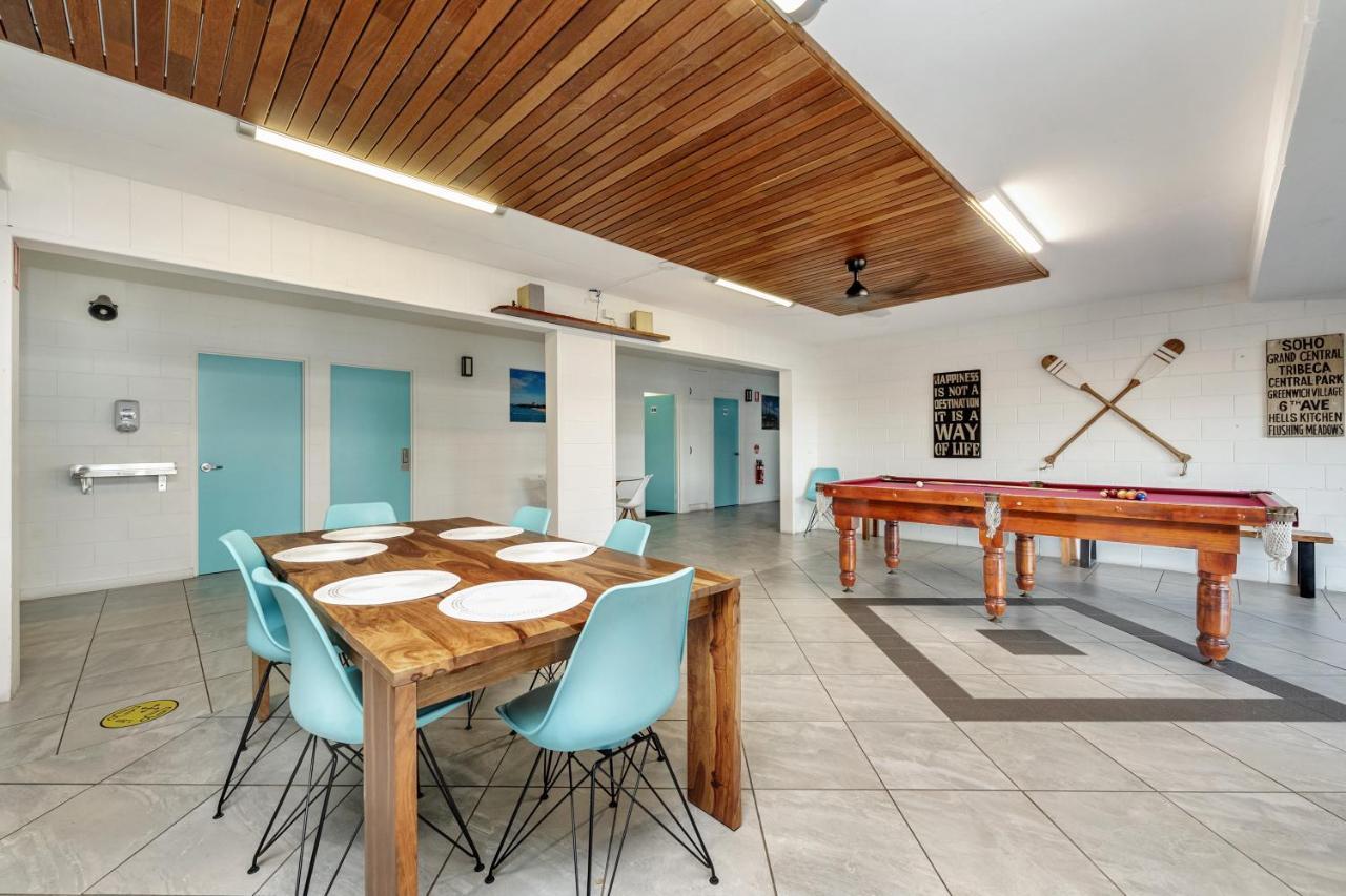 Seaside Lodge Hostel Townsville- Right Next To Coles, 2 Mins Walk To Strand & Cbd Екстер'єр фото