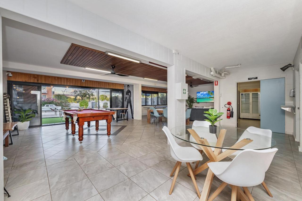 Seaside Lodge Hostel Townsville- Right Next To Coles, 2 Mins Walk To Strand & Cbd Екстер'єр фото